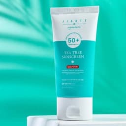 JIGOTT واقي الشمس المميز بشجرة الشاي - 70 مل (SPF50+ PA++++)